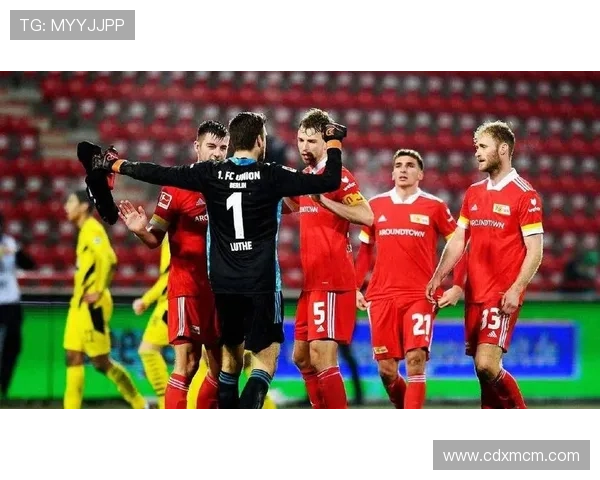 柏林联足球俱乐部崛起之路:从德乙黑马到德甲强队的蜕变与未来展望 柏林联足球俱乐部崛起之路:从德乙黑马到德甲强队的蜕变与未来展望