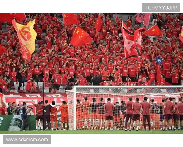 国足再创佳绩全场奋勇拼搏逆转取胜点燃全国球迷热情 国足再创佳绩全场奋勇拼搏逆转取胜点燃全国球迷热情