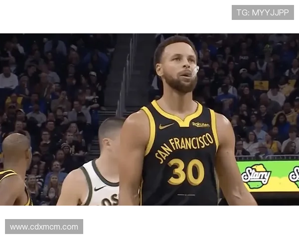 库里轰下高分勇士险胜湖人詹姆斯关键失误成比赛转折点 库里轰下高分勇士险胜湖人詹姆斯关键失误成比赛转折点