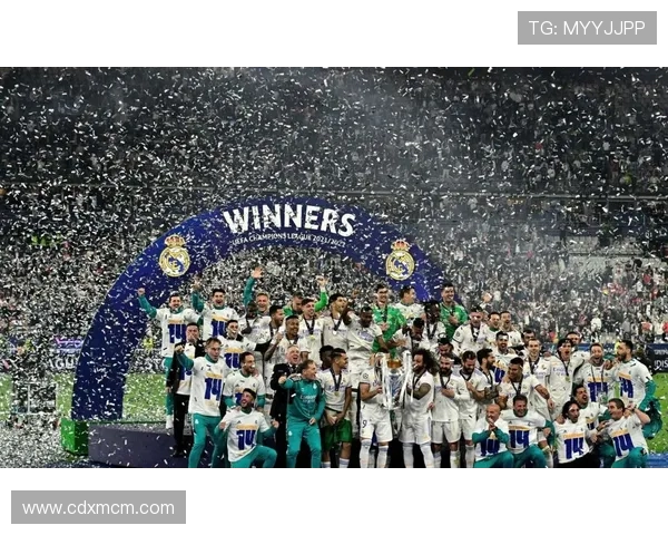 国际足坛风云再起 新赛季豪门对决引爆球迷热情 国际足坛风云再起 新赛季豪门对决引爆球迷热情