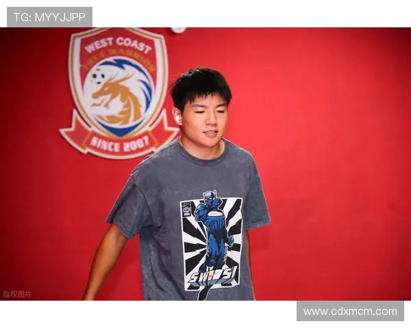 南特俱乐部宣布新赛季阵容调整引发球迷热议 新援表现备受期待 南特俱乐部宣布新赛季阵容调整引发球迷热议 新援表现备受期待