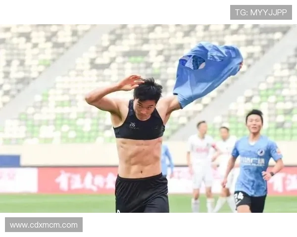 国家队集训启动联赛焦点对决引爆本周足球热潮青年新星表现抢眼 国家队集训启动联赛焦点对决引爆本周足球热潮青年新星表现抢眼