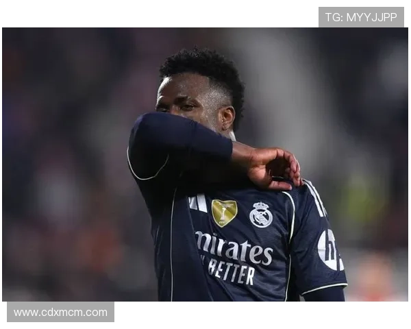 西甲联赛最新积分榜分析：强队竞争激烈，底部球队苦苦挣扎